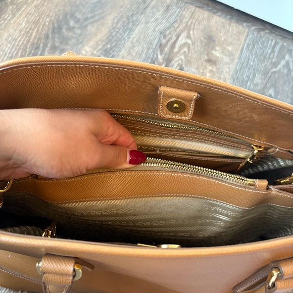Prada Large Saffiano Tan Lux Promenade Bag - Top Handle Crossbody - Picture 7 of 16